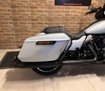 Street Glide 2024