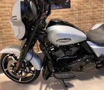Street Glide 2024